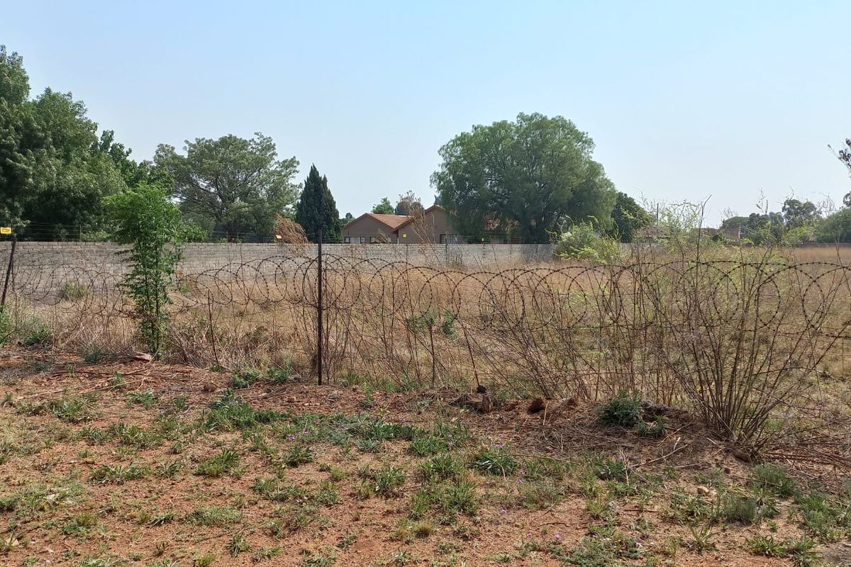 Peaceful Oasis in Henley on Klip - Make it Yours Today! - Photo 2