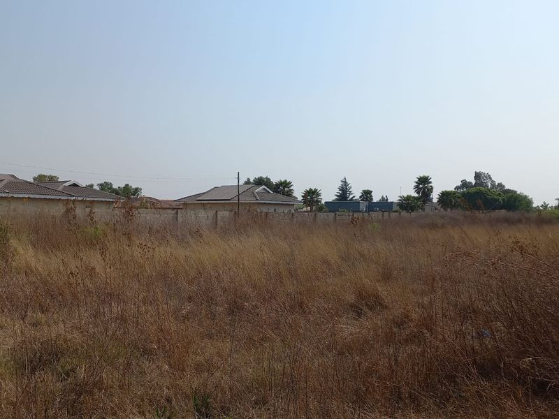 Discover 4000m2 of prime vacant land for sale in Henley On Klip, Meyerton—your dream property await - Photo 3