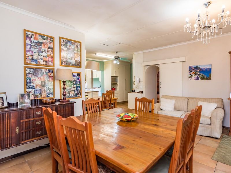 Charming 3/4 Bedroom Retreat for Outdoor Enthusiasts with pool and tennis court! - Photo 10