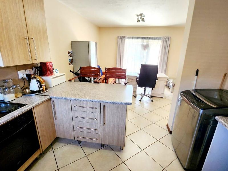 Perfect Lock up and Go!! - Photo 7