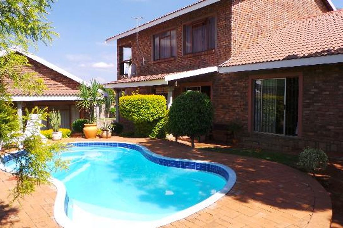 House For Sale In Bela Bela - Photo 2