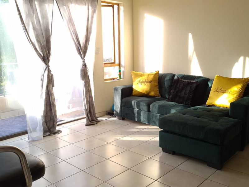 Apartment For Sale In Sandton - Photo 6