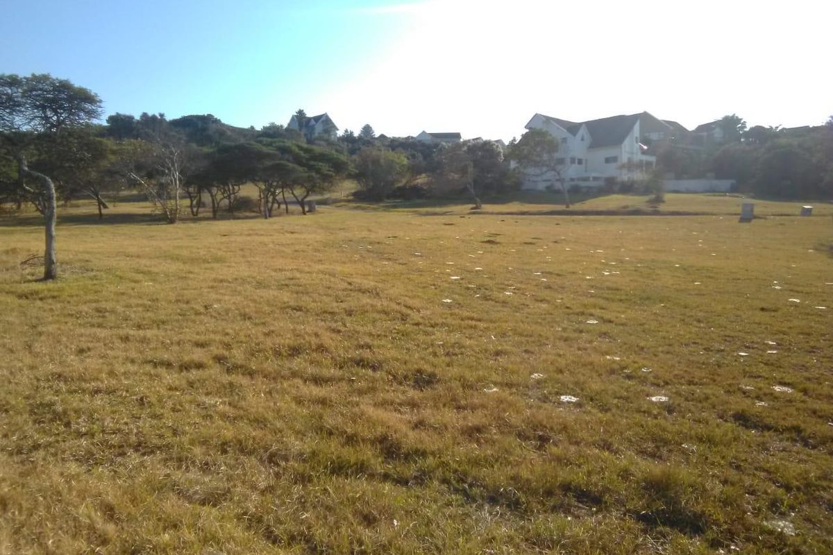 Vacant Plot in secure estate in Cove Rock! - Photo 2