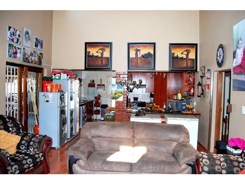 A PIECE TO HANG YOUR HEART!! - Photo 10