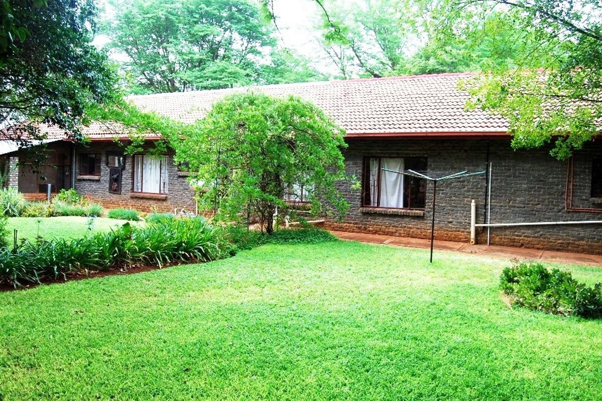 House For Sale In Northam - Photo 2