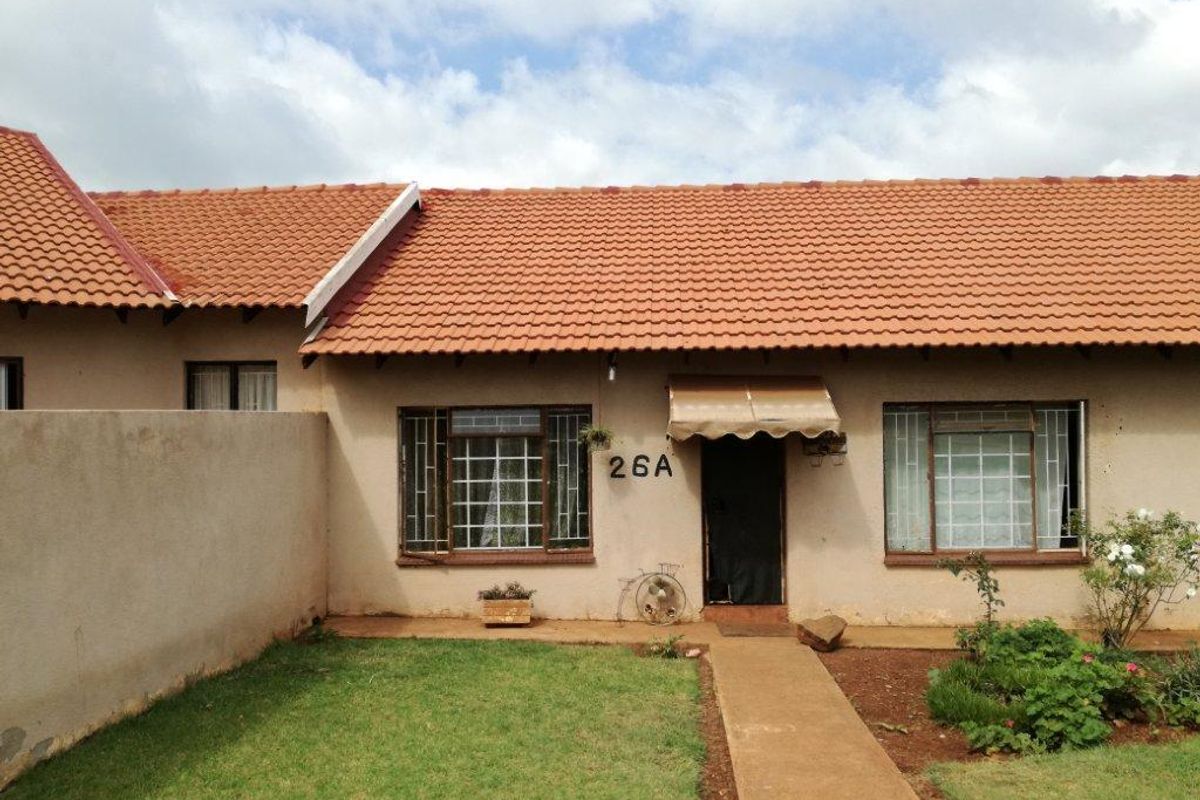 House For Sale In Koster - Photo 3