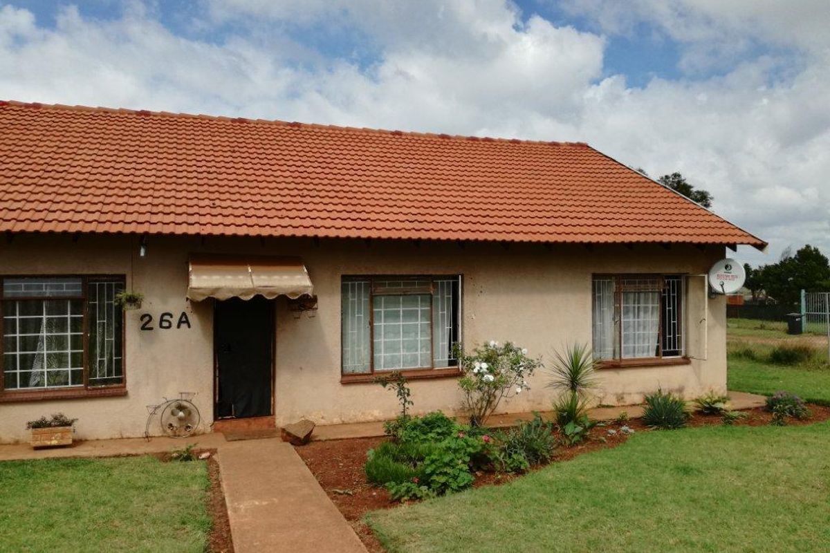 House For Sale In Koster - Photo 2