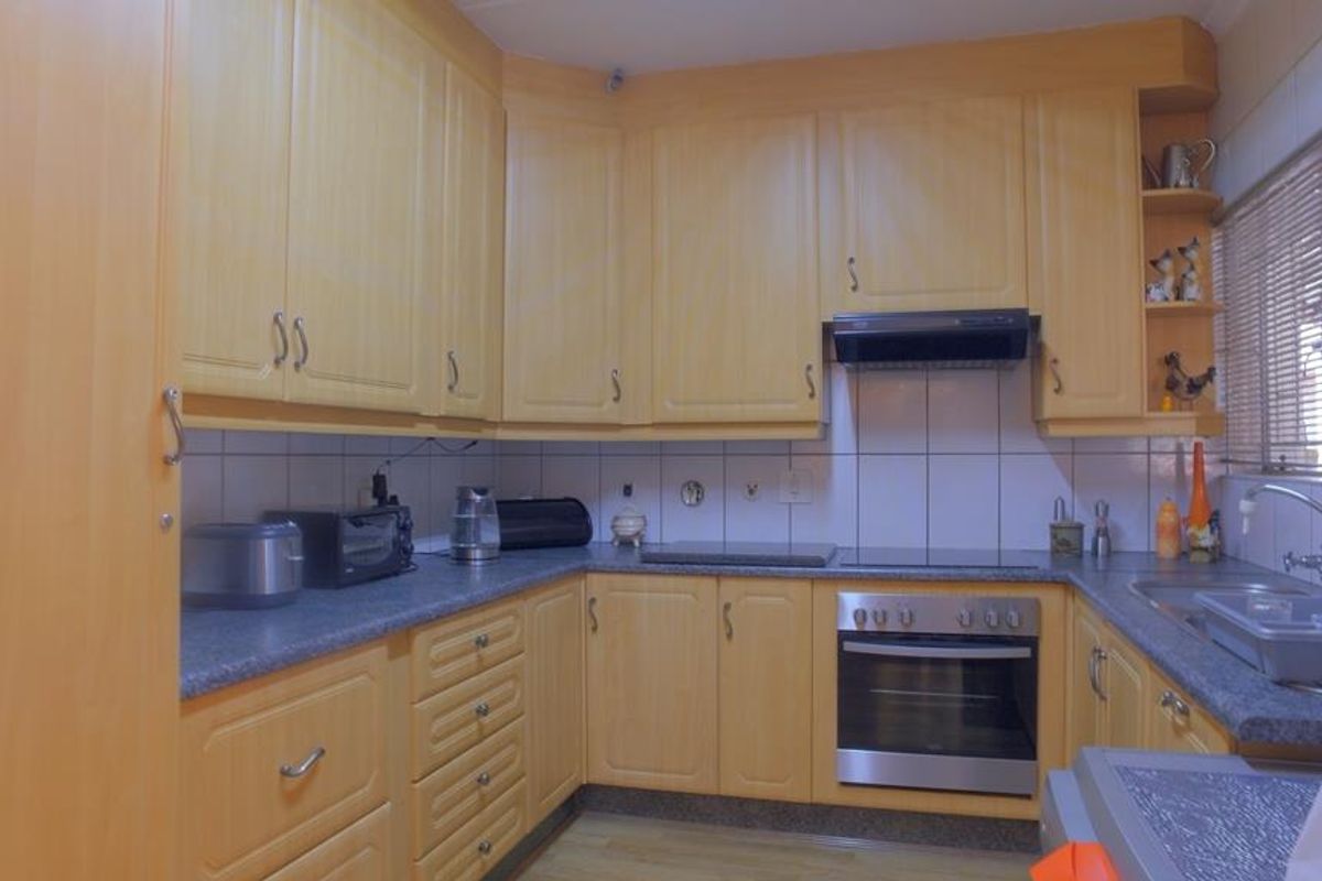 House For Sale In Rustenburg - Photo 4