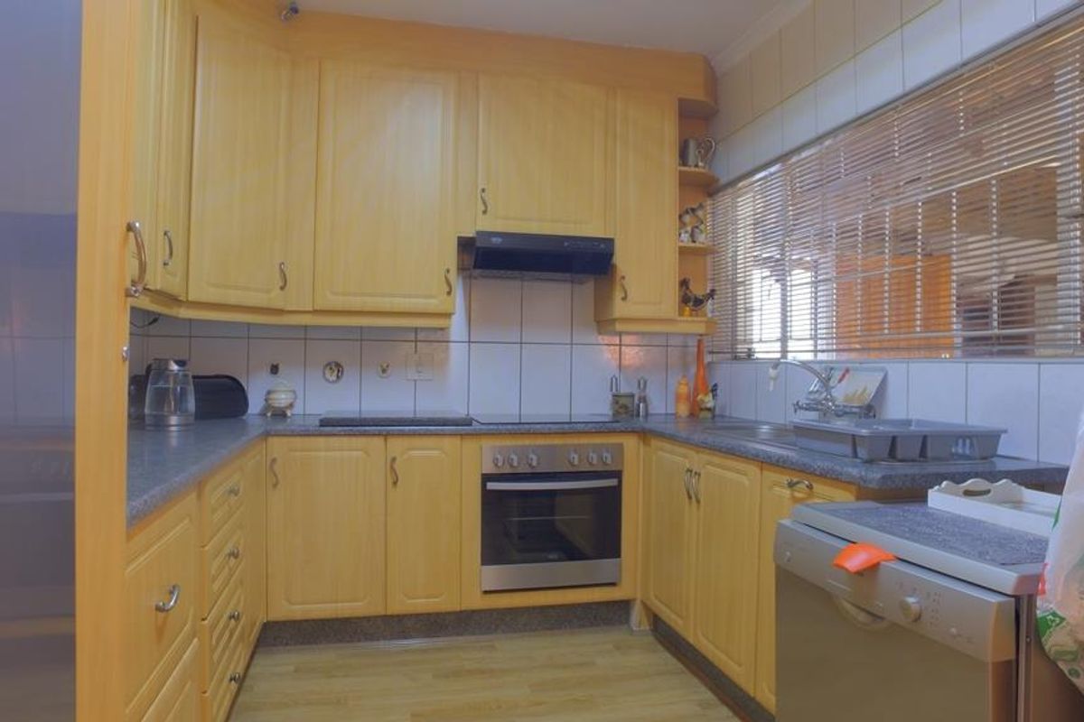 House For Sale In Rustenburg - Photo 3