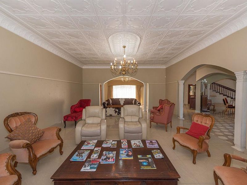 Luxurious Guest House with Business Rights - Photo 10