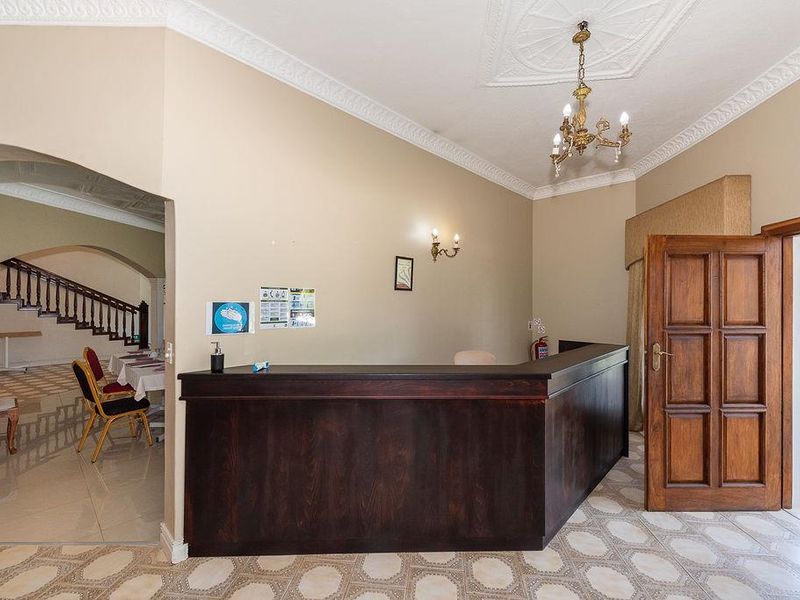 Luxurious Guest House with Business Rights - Photo 8