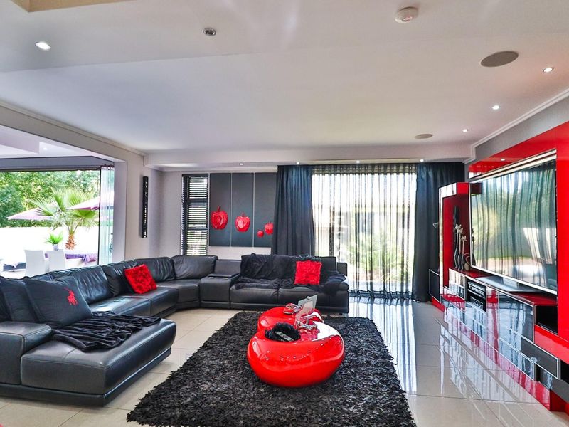 Exclusive 5 Bedroom home in an exclusive River Estate - Vaal River - Photo 10