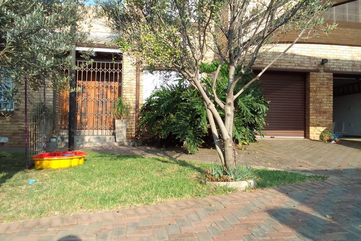 Mantevrede - Vanderbijlpark - Gated Estate - near Stonehaven - Photo 3