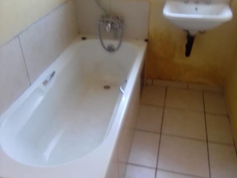 3 Bedroom house is available for Rental - Photo 3