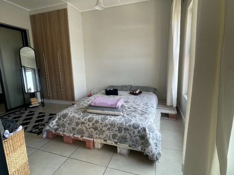 Modern 1 Bedroom Apartment Available - Photo 6