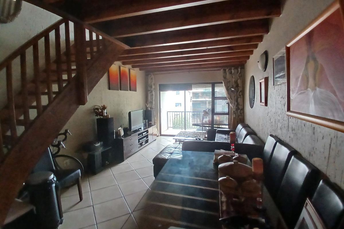 Excellent value for money!               North Facing 166mÂ2 2 Bedroom, 3 bathroom loft apartment - Photo 3