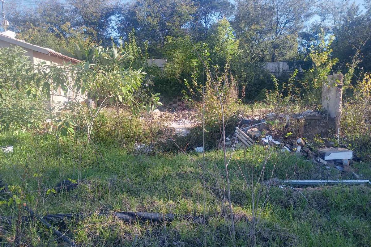 Start now your Construction project with this fully 4,000m2 fully rezoned Stand. - Photo 4