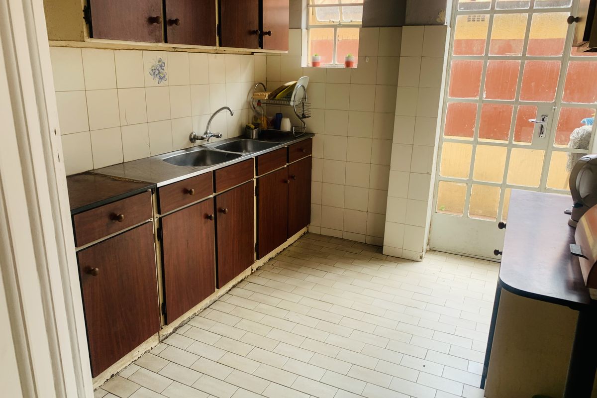 A beautiful and spacious three bedroom apartment - Photo 5