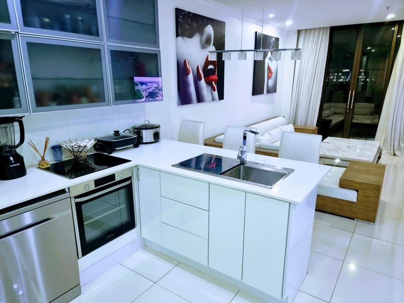 A LARGE LUXURIOUS 1 BEDROOM DUPLEX FOR SALE IN THE HEART OF SANDTON IN MICHELANGELO FOR R 3.200.000 - Photo 6