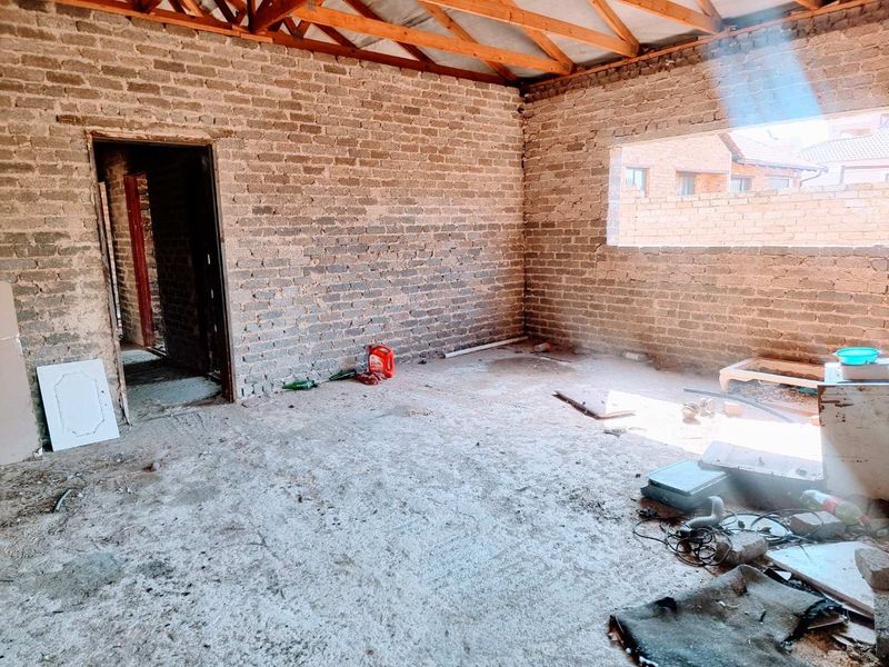 4 BEDROOMS HOUSE FOR SALE IN LIEFDE EN VREDE FOR R 1,420,000 - Photo 10