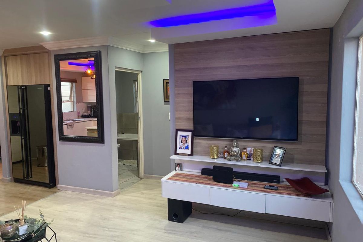 Luxury all around, an Apartment tailored to your highest expectations - Photo 3