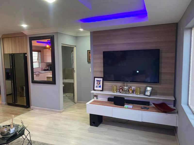 Luxury all around, an Apartment tailored to your highest expectations - Photo 3