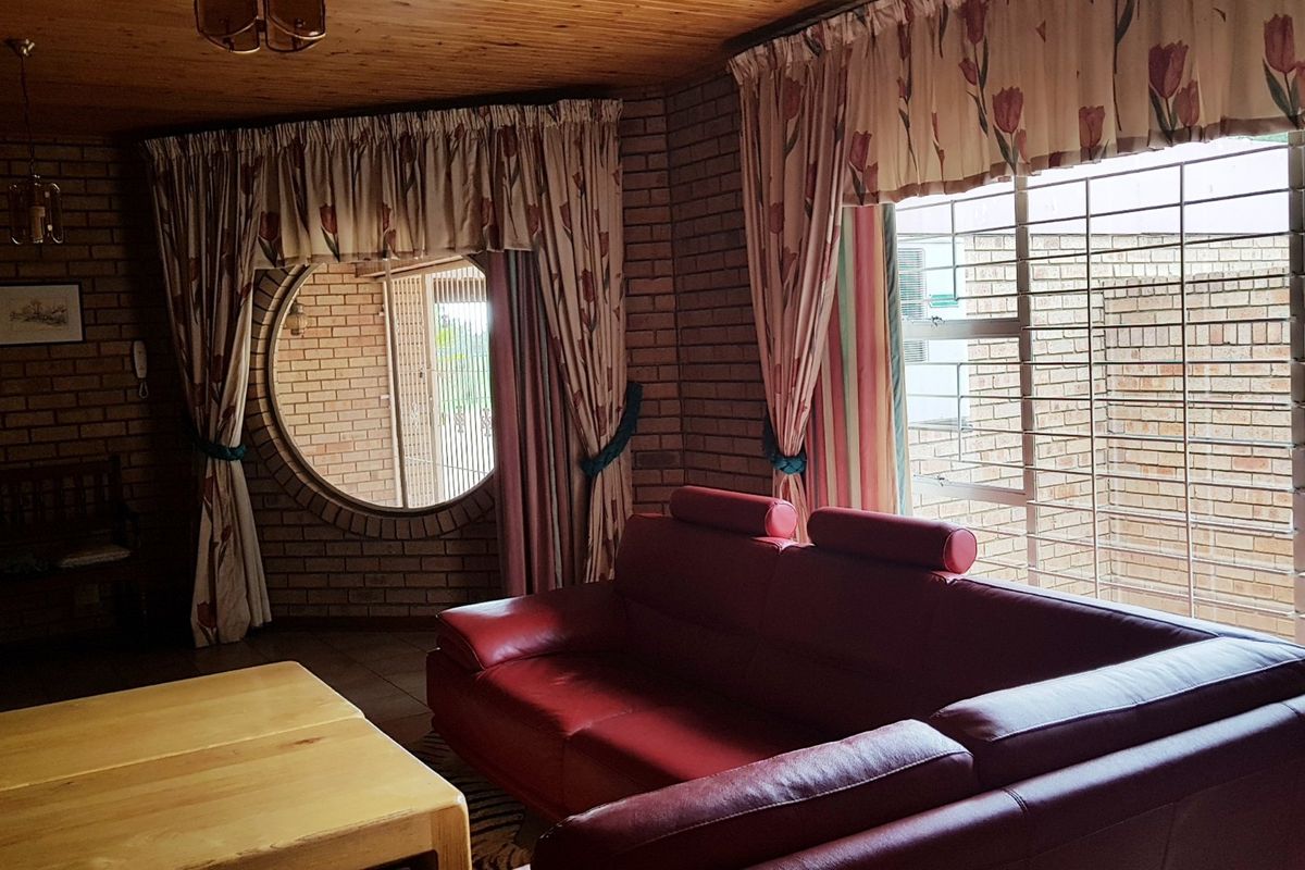 Pure luxury property on the River. - Photo 2