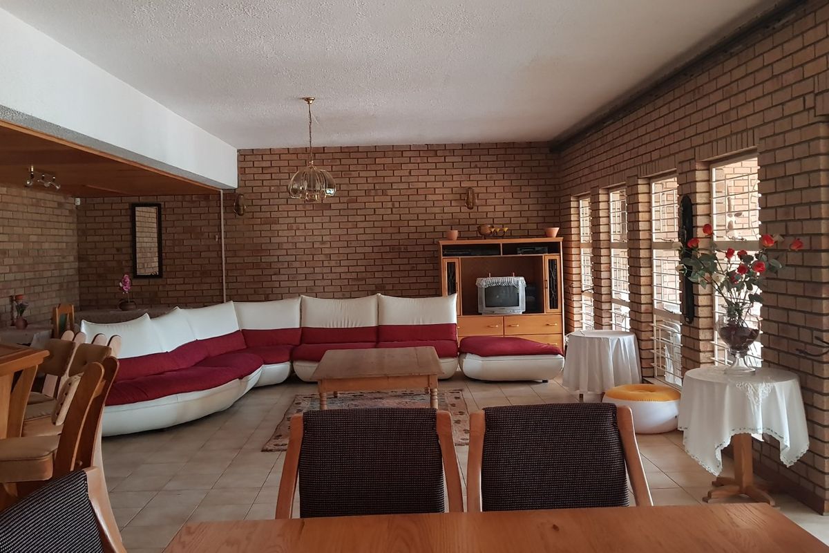 Pure luxury property on the River. - Photo 3