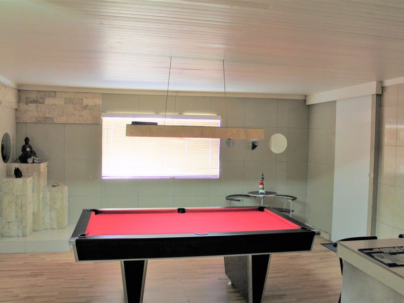 This lovely property has more than meets the eye!! - Photo 7