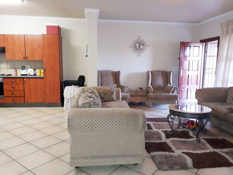 Modern townhouse in Vaalpark - Photo 2