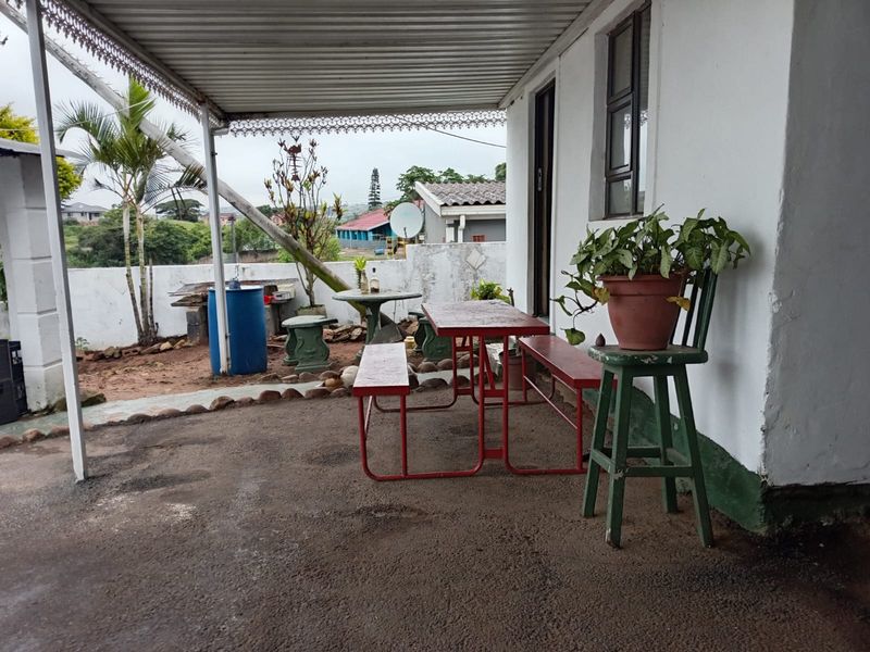 House For Sale In Amanzimtoti - Photo 3
