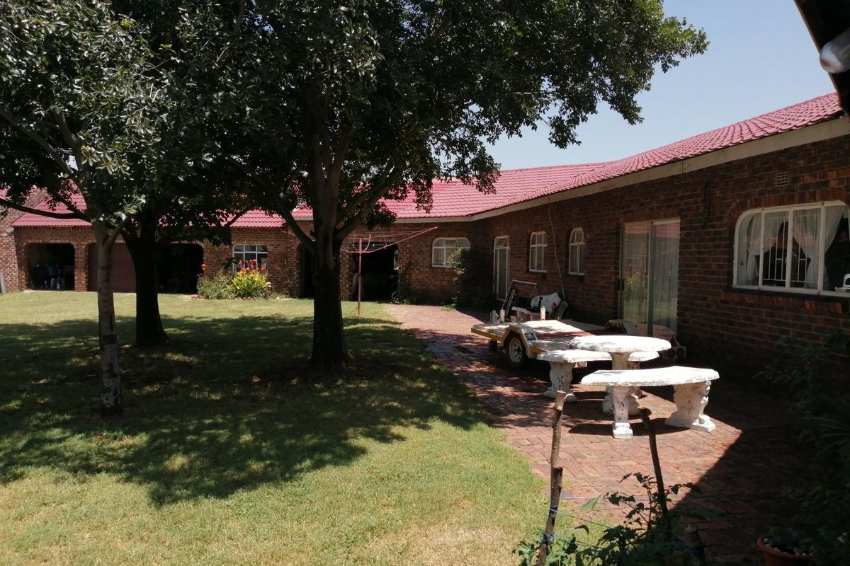 Live stock & Agricultural Farm - Photo 2