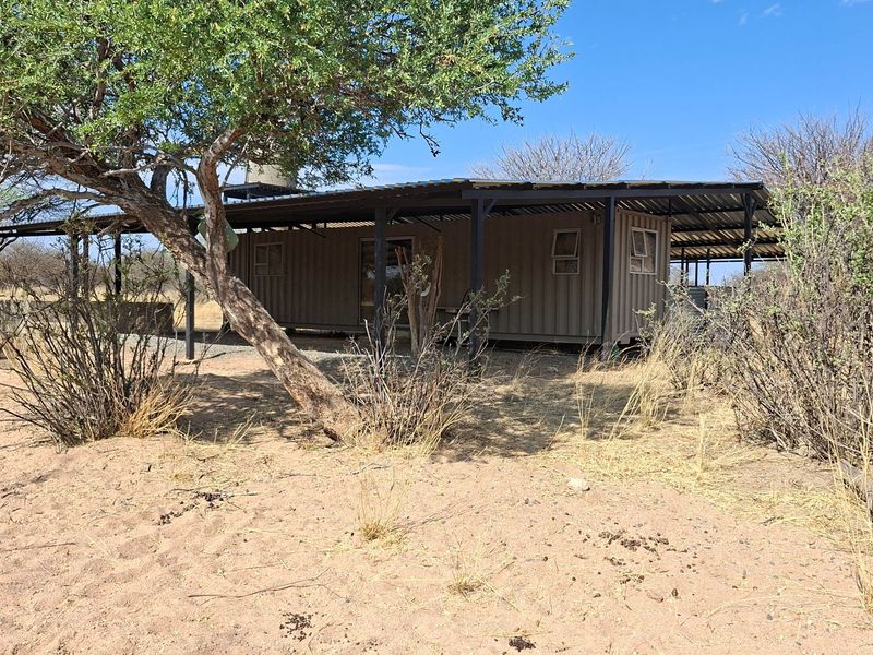 Secluded lifestyle farm on secure estate - Photo 6
