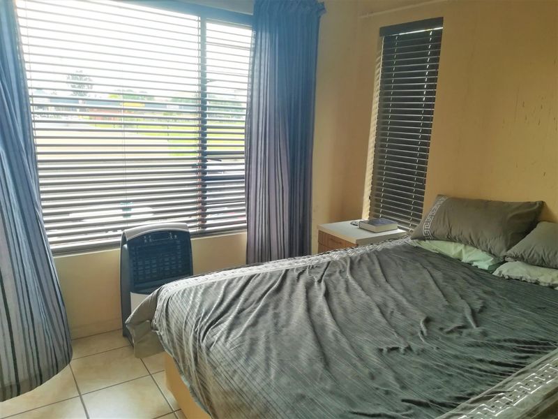Flat for Sale - Photo 8