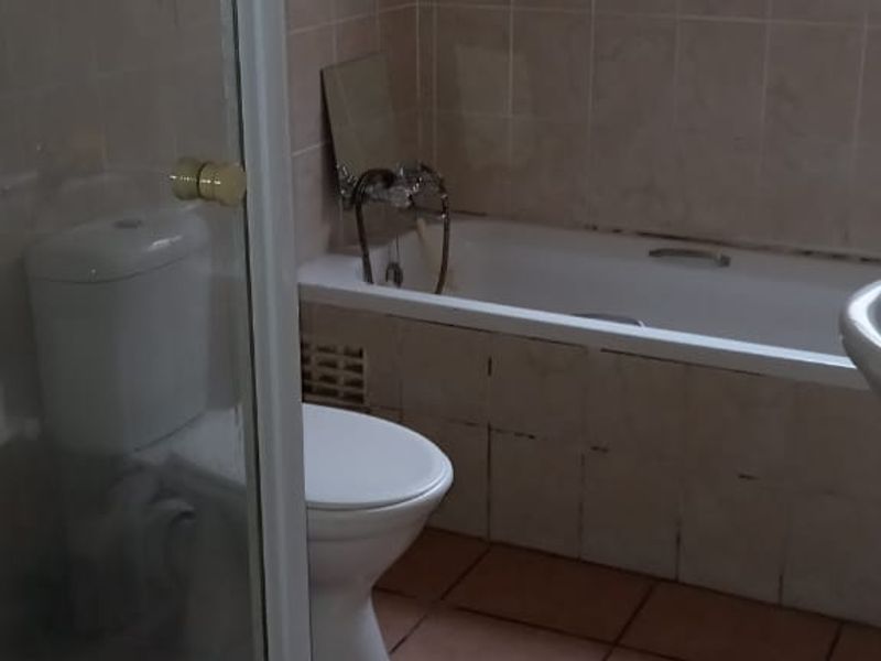 Modern townhouse in Vaalpark - Photo 9