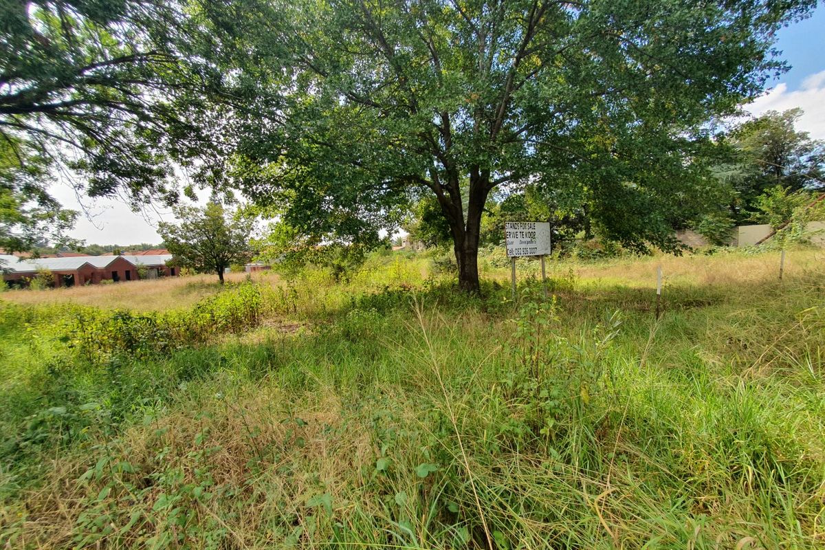 The perfect location for your new home! - Photo 2