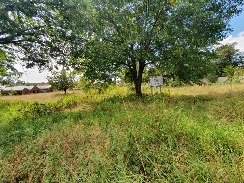 The perfect location for your new home! - Photo 2