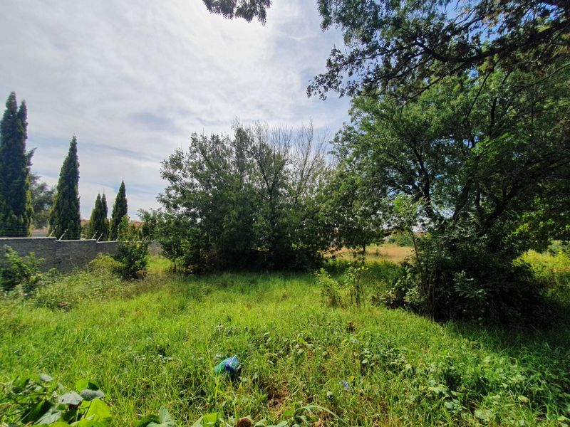 The perfect location for your new home! - Photo 3