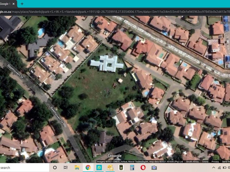 The perfect location for your new home! - Photo 4