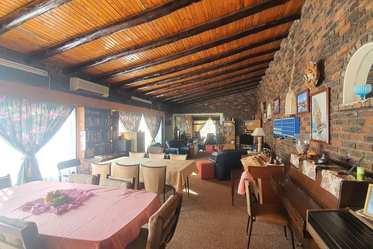 New to the market!! - Photo 4