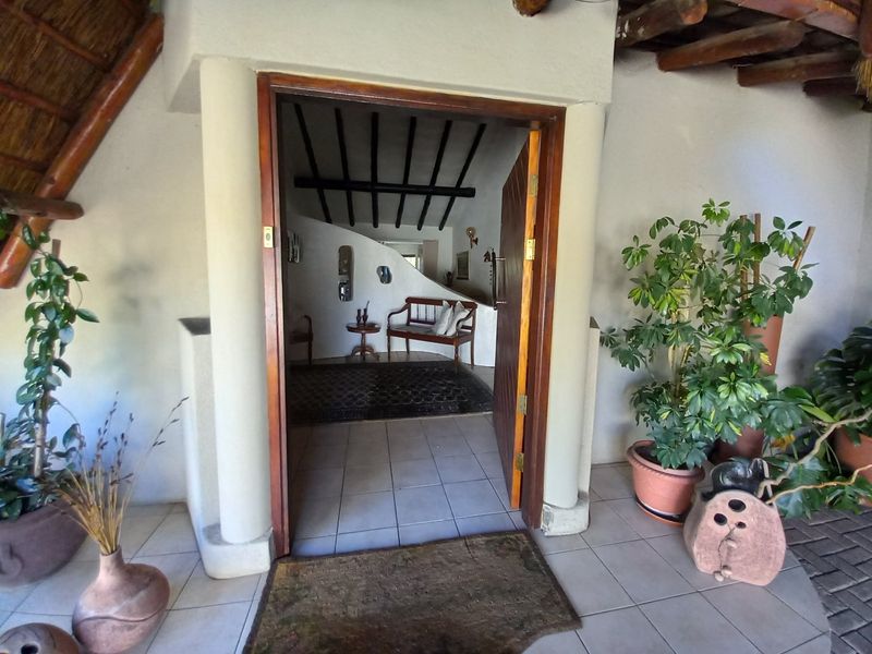 Big family home for sale in Vaalpark. - Photo 8