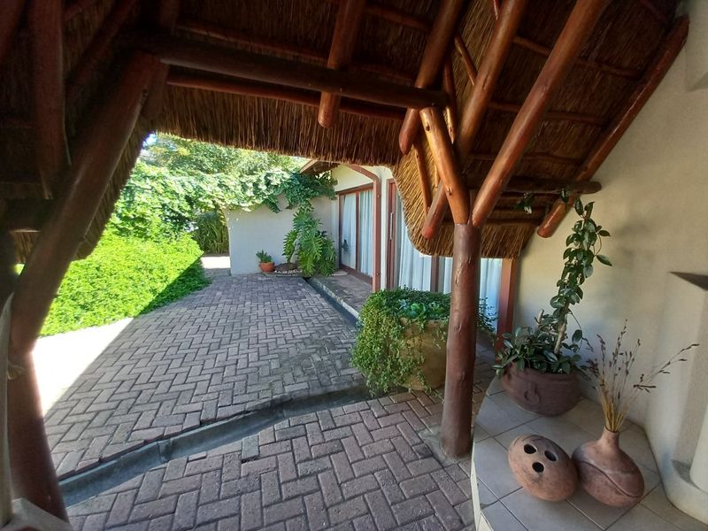 Big family home for sale in Vaalpark. - Photo 7