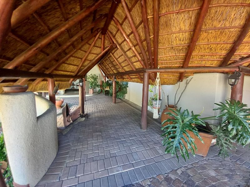 Big family home for sale in Vaalpark. - Photo 6