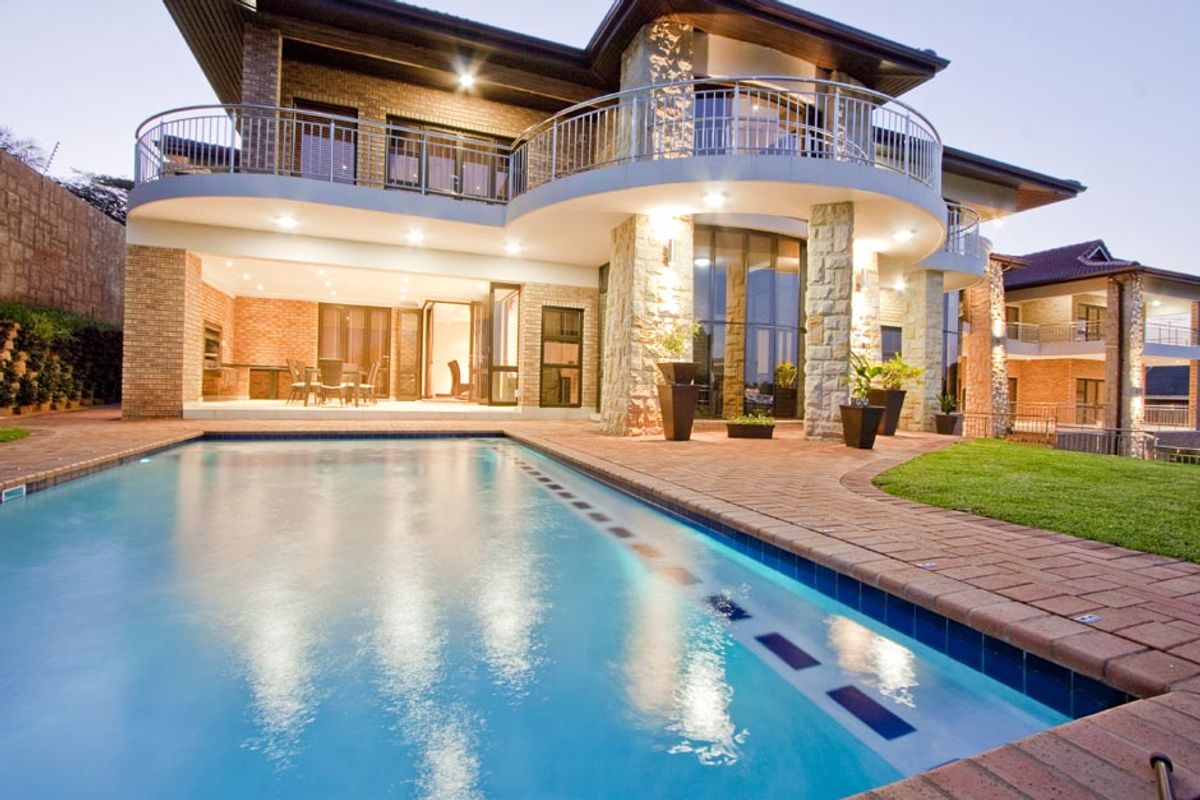 Luxurious Home in the heart of Ballito - Photo 2