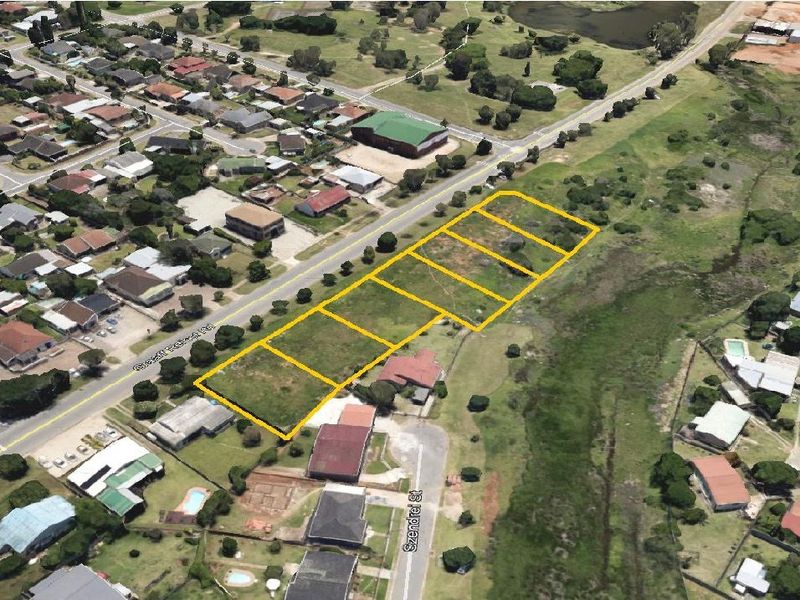 Seven plots in Graaff Reinet Road up for sale - Photo 1