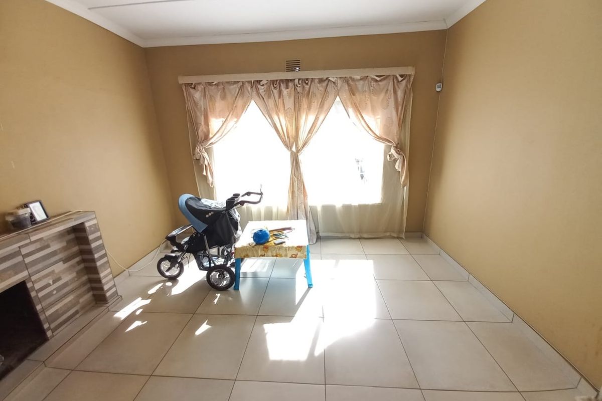 Newly renovated 3 bedroom home! - Photo 4