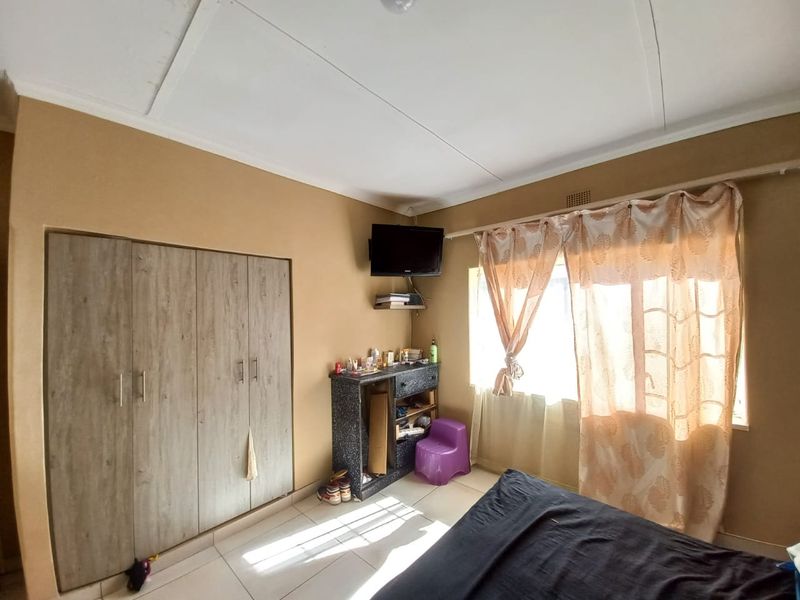 Newly renovated 3 bedroom home! - Photo 10