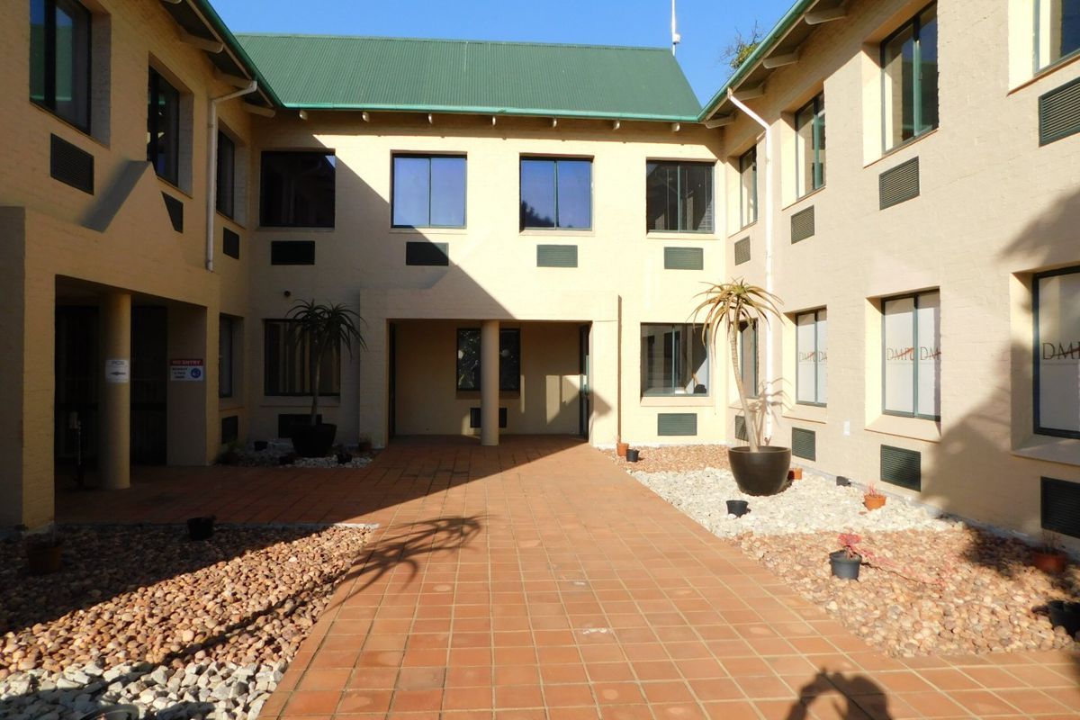 Bright Offices Available Now In The Randburg Business Area. - Photo 4