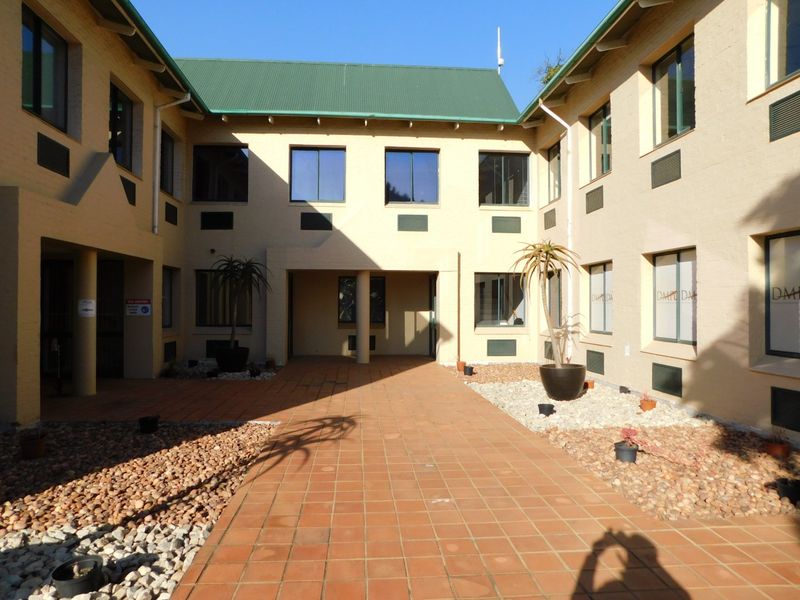 Bright Offices Available Now In The Randburg Business Area. - Photo 4