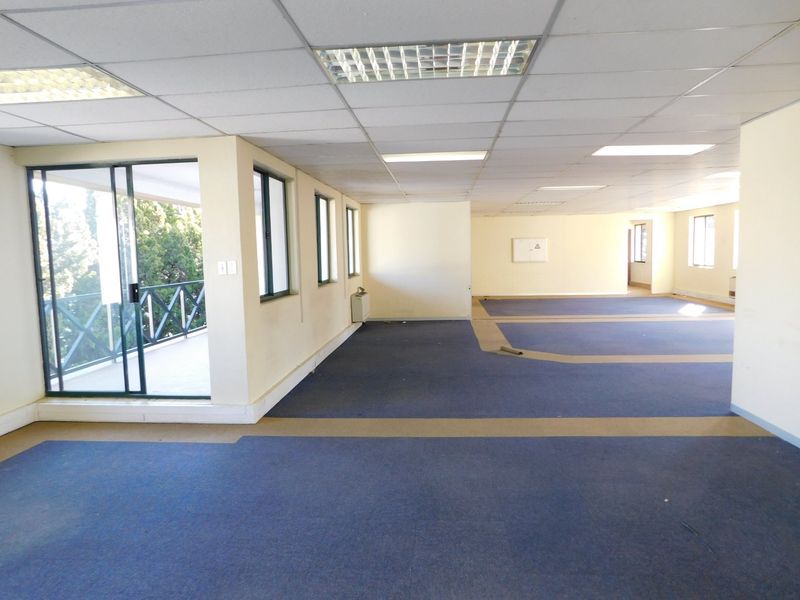 Bright Offices Available Now In The Randburg Business Area. - Photo 8